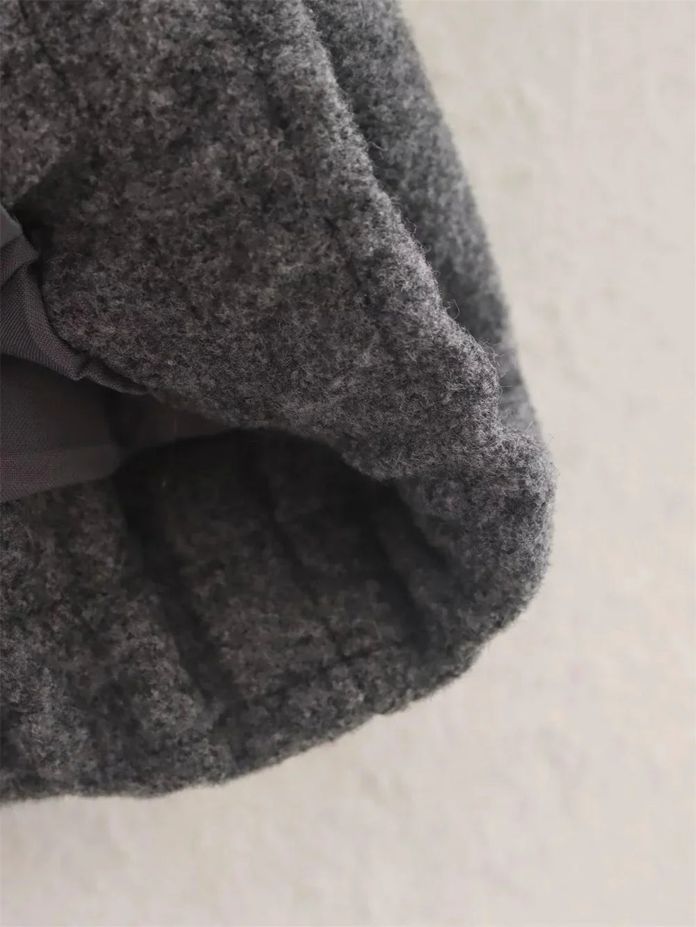 Women’s Retro Bomber Jacket – Soft Zipper Coat (Autumn/Winter)